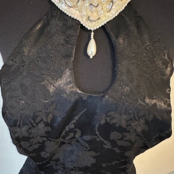 Maurices Elegant Vintage Halter Neck Cocktail Dress  8637 - Picture 3 of 10